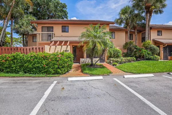 Lake Worth, FL 33467,5308 S Fountains DR