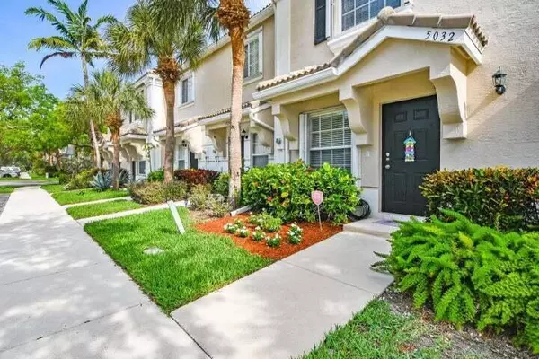West Palm Beach, FL 33417,5032 Palmbrooke CIR