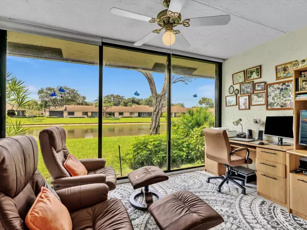 Boca Raton, FL 33496,8318 Springlake DR