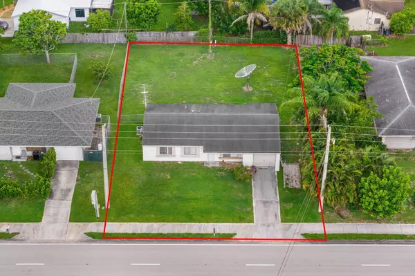 2118 SW Airoso BLVD, Port Saint Lucie, FL 34984
