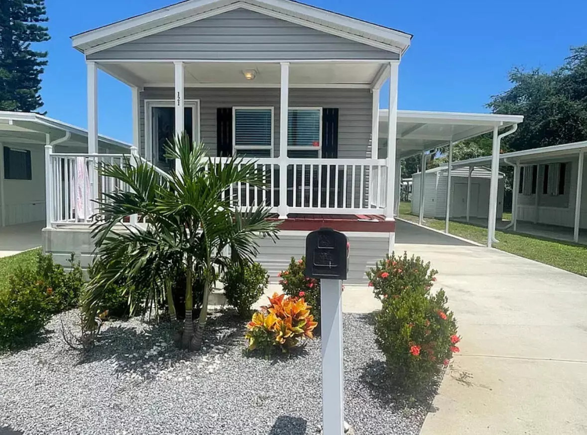 Fort Pierce, FL 34982,356 Mockingbird AVE