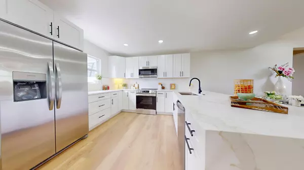 North Palm Beach, FL 33408,440 Gull CT