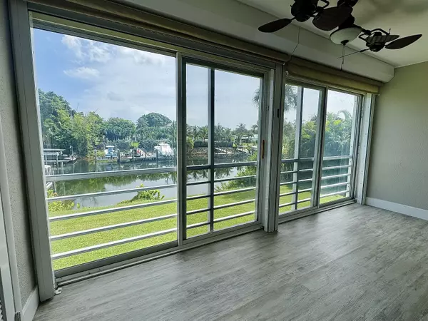 North Palm Beach, FL 33408,342 Southwind DR 211