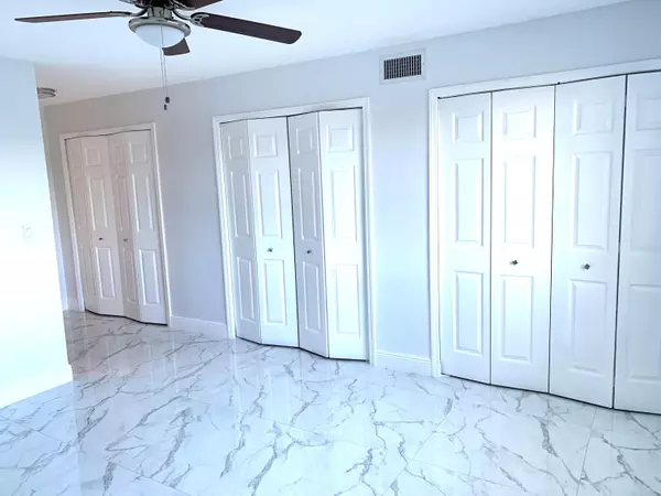 West Palm Beach, FL 33417,2788 Tennis Club DR 401