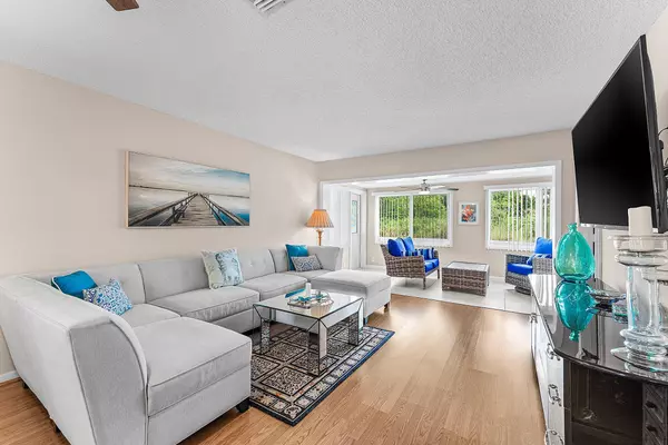 Delray Beach, FL 33445,434 Bluebird LN