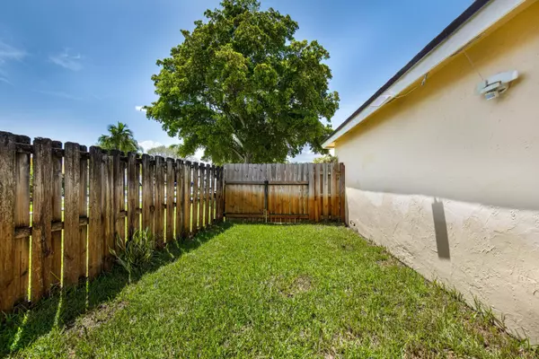 Cooper City, FL 33330,5340 SW 115th AVE