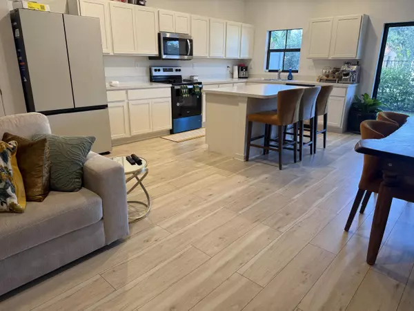 Pompano Beach, FL 33060,860 NW 3rd TER