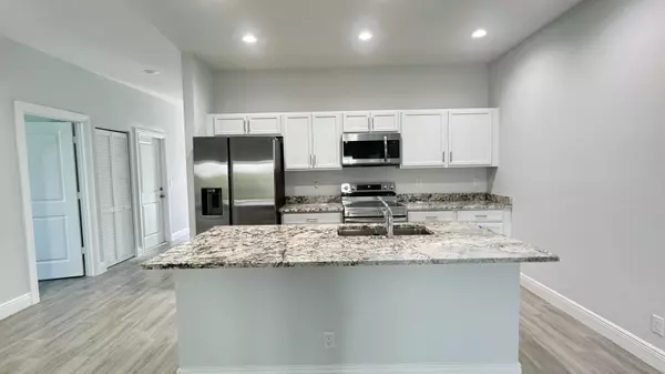 Vero Beach, FL 32966,2465 87th AVE