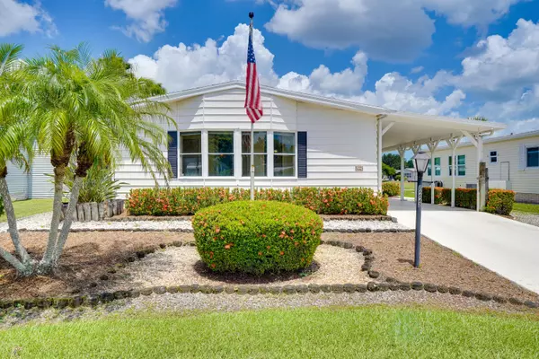 Port Saint Lucie, FL 34952,8228 Cinnamon LN