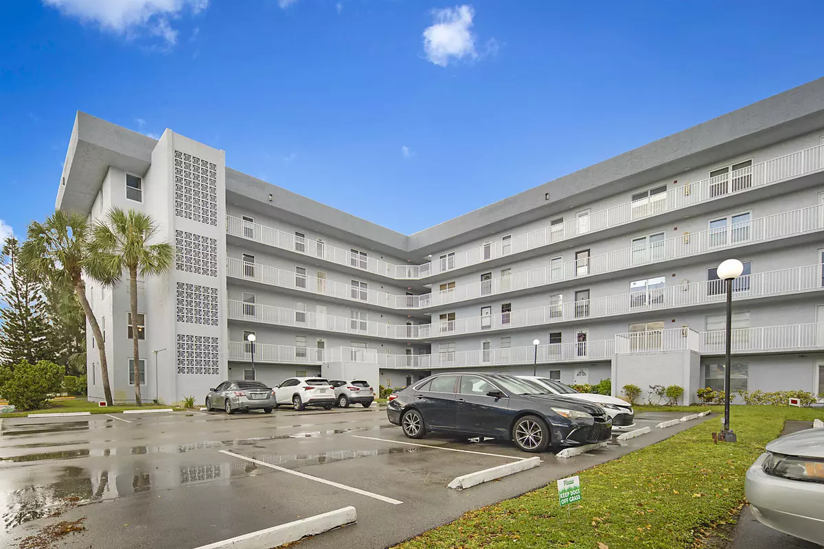 Margate, FL 33063,1402 NW 80th AVE 203