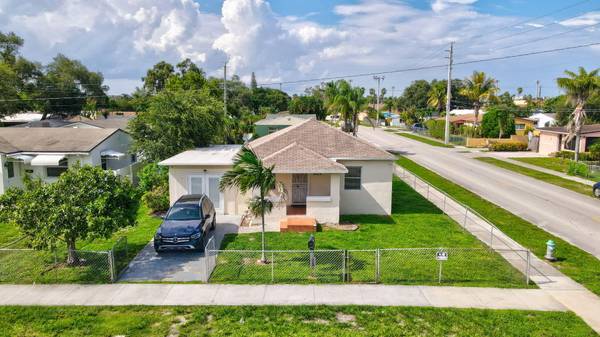 2403 Scott Street, Hollywood, FL 33020