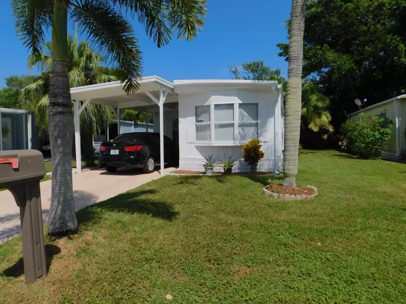 16 Santa Cruz WAY, Port Saint Lucie, FL 34952