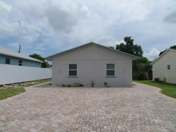 340 Fleming AVE B, Greenacres, FL 33463