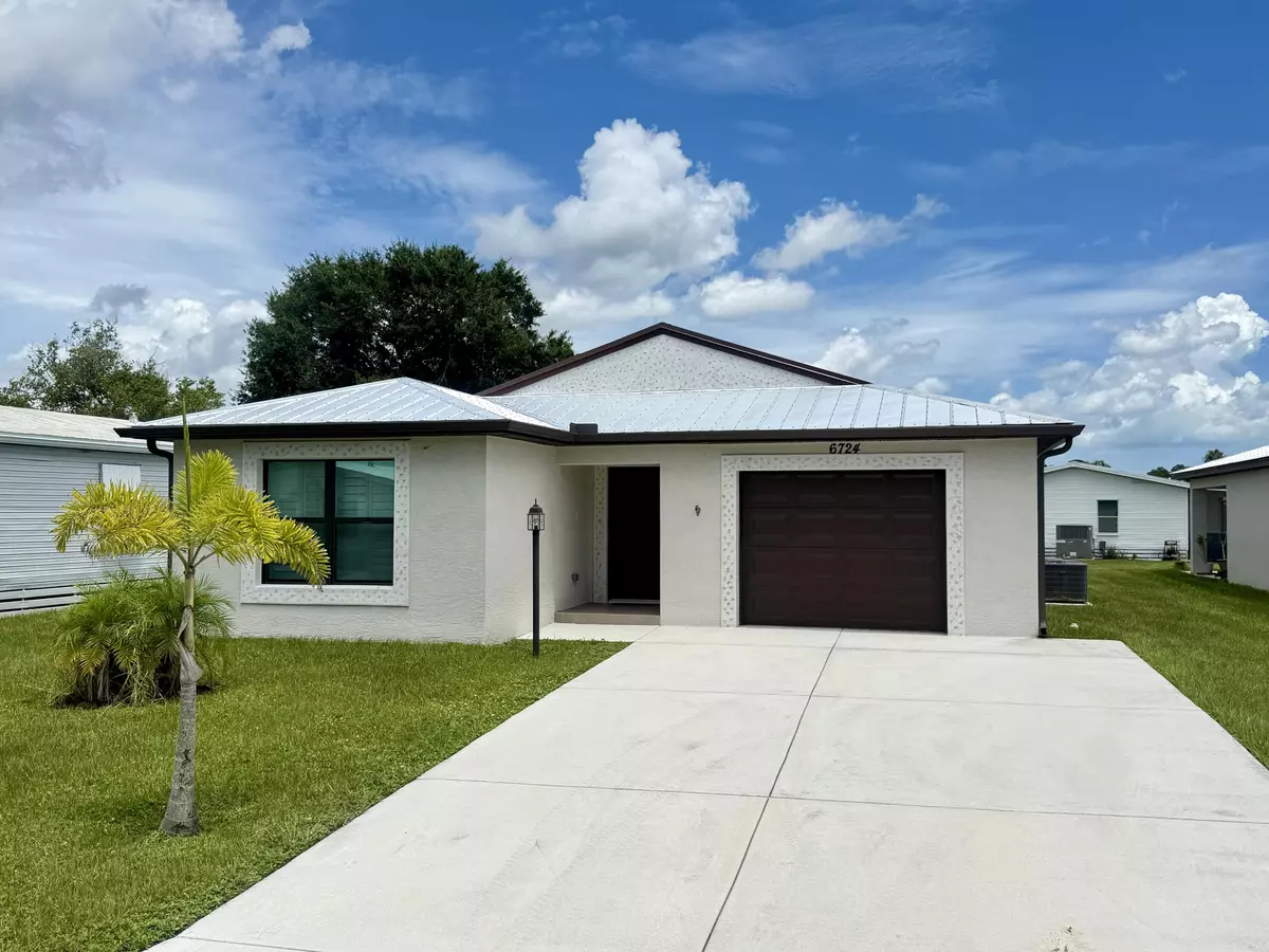 Fort Pierce, FL 34951,6724 Lila CT