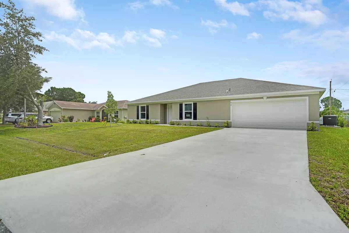 Port Saint Lucie, FL 34953,438 SW Meadow TER