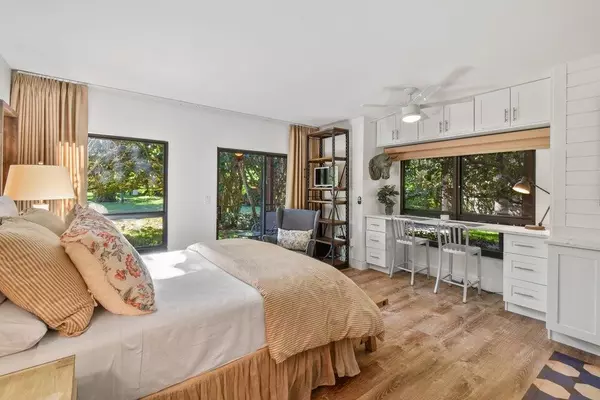 Wellington, FL 33414,13334 Polo Club RD 231