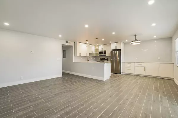 Deerfield Beach, FL 33442,351 Keswick C