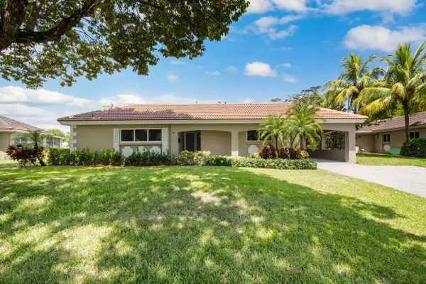 3011 N Palm Aire DR, Pompano Beach, FL 33069