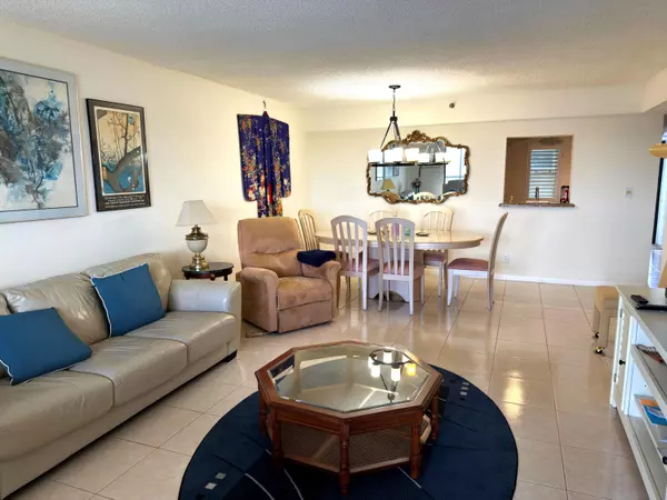 Delray Beach, FL 33446,7240 Huntington LN 704