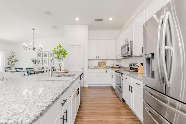 Port Saint Lucie, FL 34983,5940 NW Pine Trail CIR