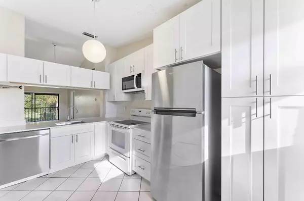 Boca Raton, FL 33431,3375 Jaywood TER 2050