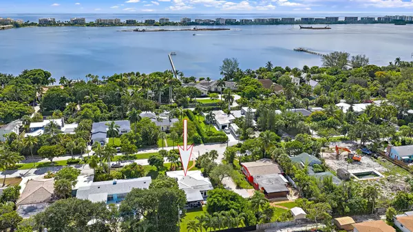 Lake Worth Beach, FL 33460,631 S Palmway