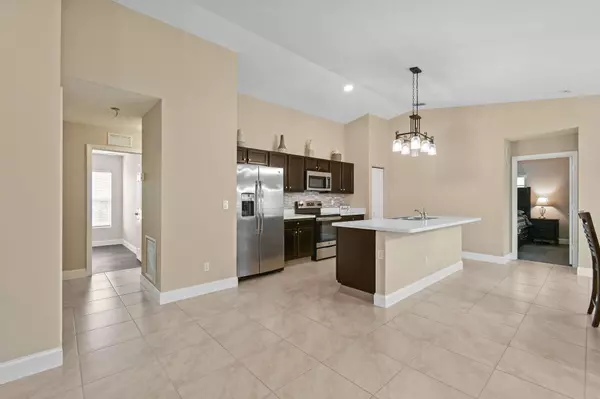 Port Saint Lucie, FL 34953,221 SW Aldoro PL
