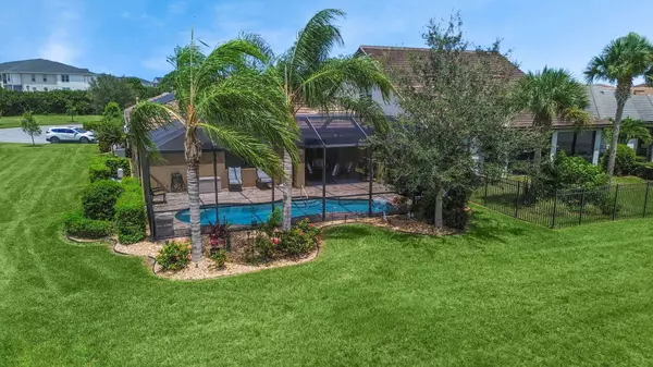 Port Saint Lucie, FL 34984,844 SE Villandry WAY