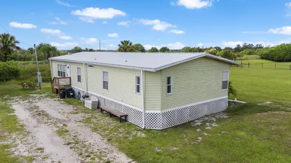 Clewiston, FL 33440,344 Pine LN