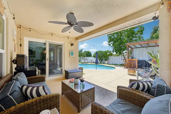 Port Saint Lucie, FL 34953,940 SW Jeremko AVE