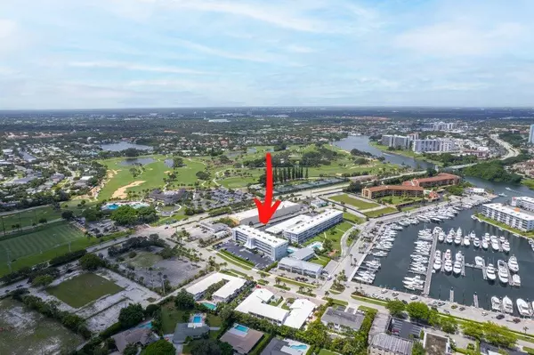 155 Yacht Club DR 308, North Palm Beach, FL 33408