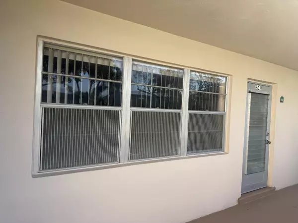 West Palm Beach, FL 33417,201 Cambridge I