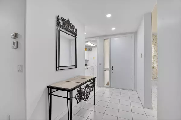 Boca Raton, FL 33496,5781 NW 24th AVE 904