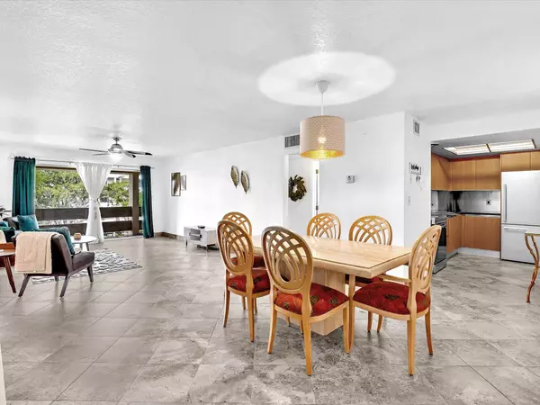 Fort Lauderdale, FL 33316,1700 SE 15th ST 304