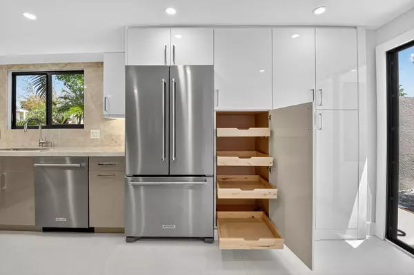 Delray Beach, FL 33446,7458 Victory LN 10103