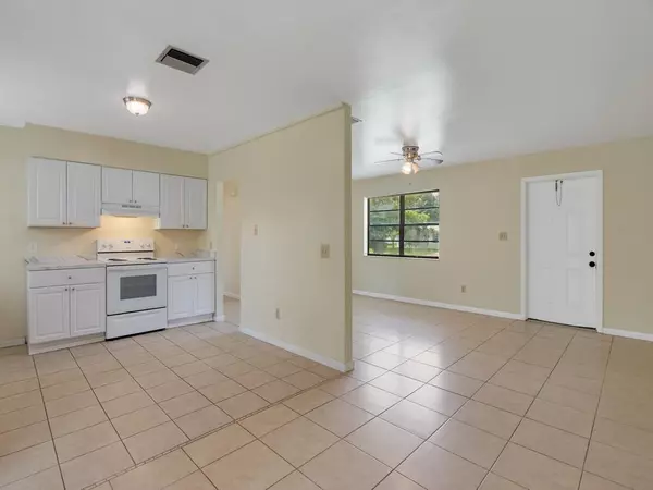 Fort Pierce, FL 34951,7401 Paso Robles BLVD