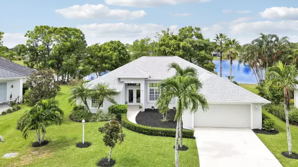 243 SW Fernleaf TRL, Port Saint Lucie, FL 34953