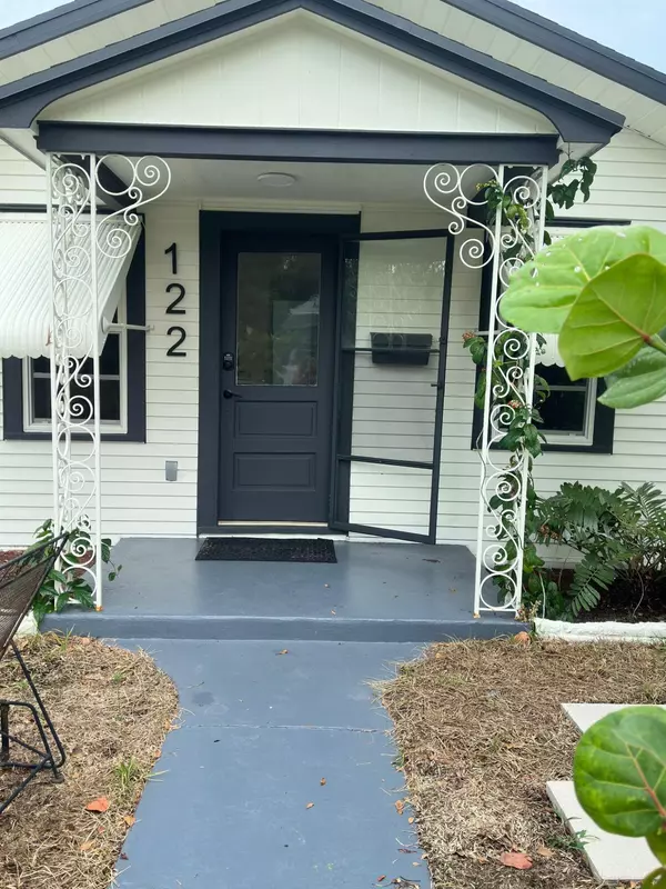 Lake Worth Beach, FL 33460,122 S K ST