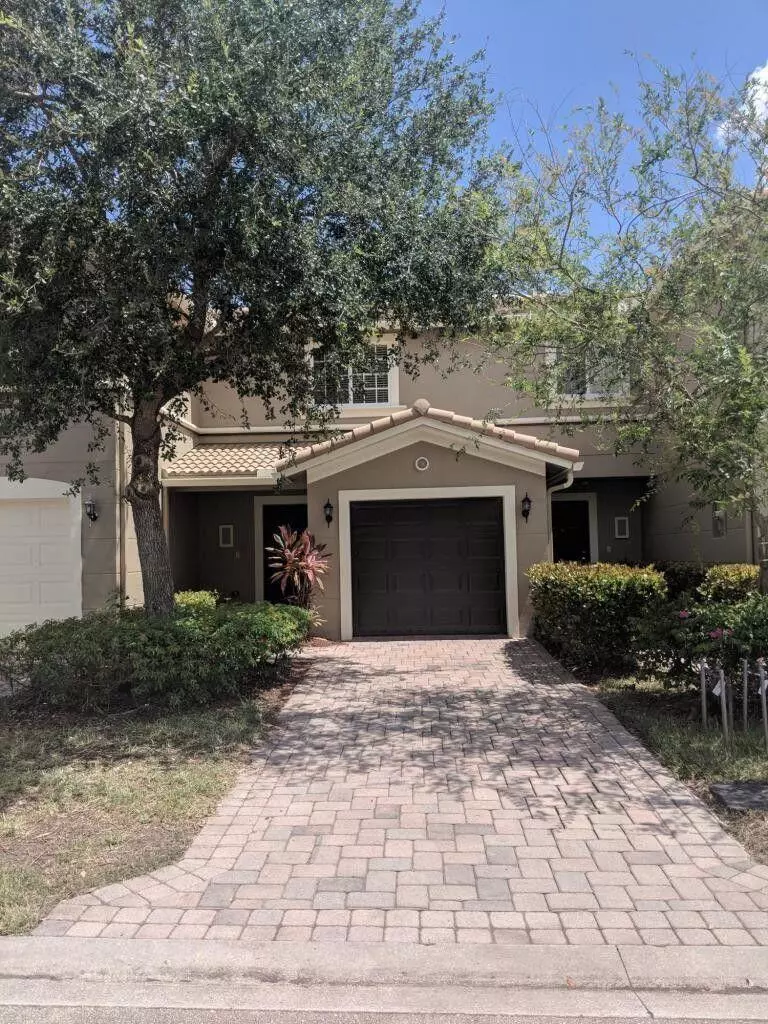 Port Saint Lucie, FL 34953,2251 Rockport RD