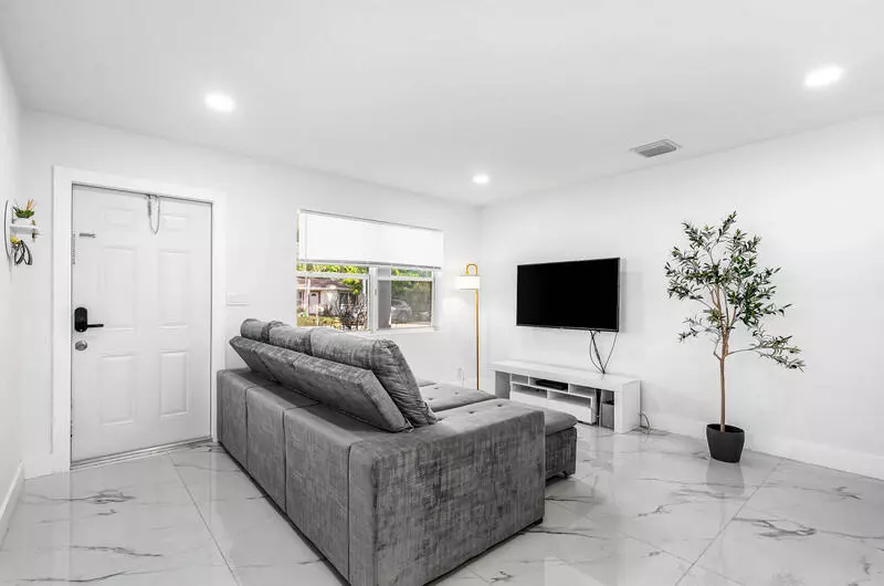 Pompano Beach, FL 33064,3837 NE 16th TER