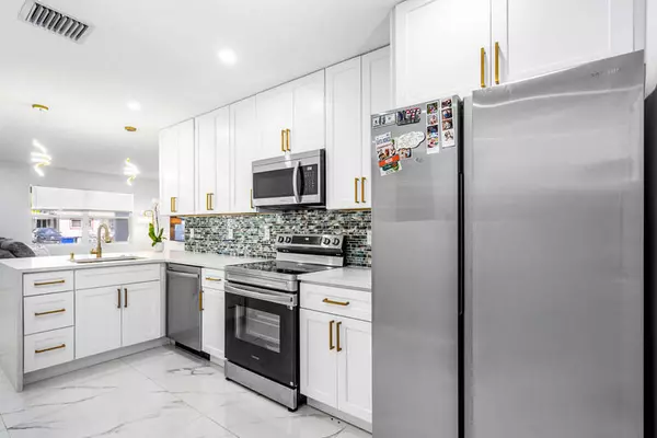 Pompano Beach, FL 33064,3837 NE 16th TER