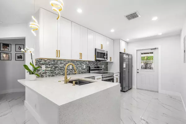 Pompano Beach, FL 33064,3837 NE 16th TER