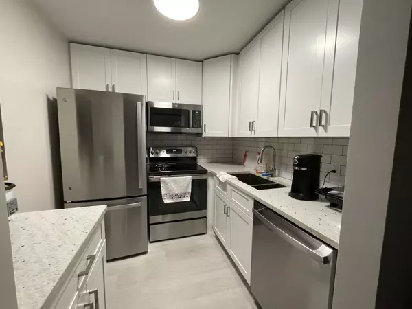 86 Hastings F, West Palm Beach, FL 33417