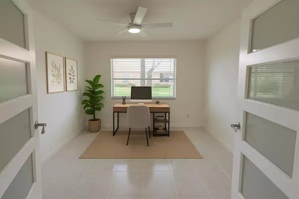 Boynton Beach, FL 33437,5622 Royal Lake CIR