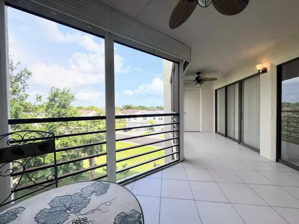 Boca Raton, FL 33433,5701 Camino Del Sol 403