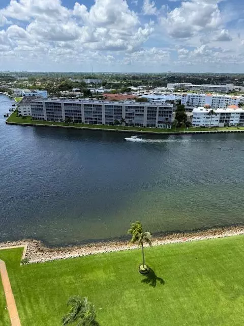 North Palm Beach, FL 33408,115 Lakeshore DR 1648