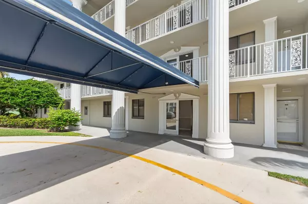 West Palm Beach, FL 33409,2441 Village BLVD 206