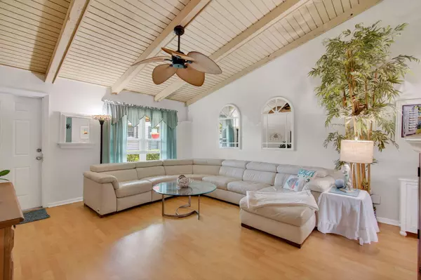 West Palm Beach, FL 33415,2285 Ida WAY 30b