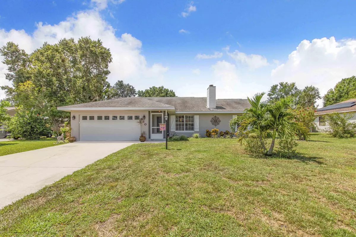 Auburndale, FL 33823,910 Liberty LN