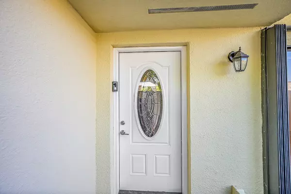 Palm Springs, FL 33461,128 Lake Arbor DR